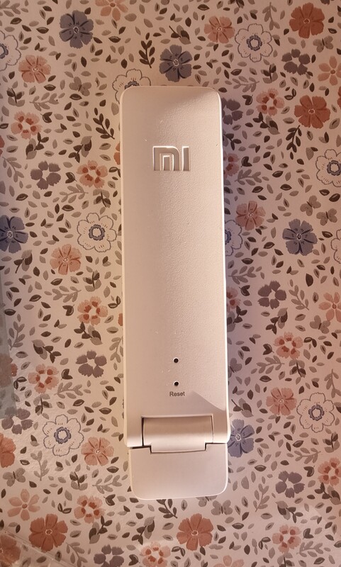 Elbląg Dron DJI Ryze Tello z czteroma oryginalnymi bateriami, Wi-Fi reapeterem Xiaomi (do wydłużenia zasięgu), twardym