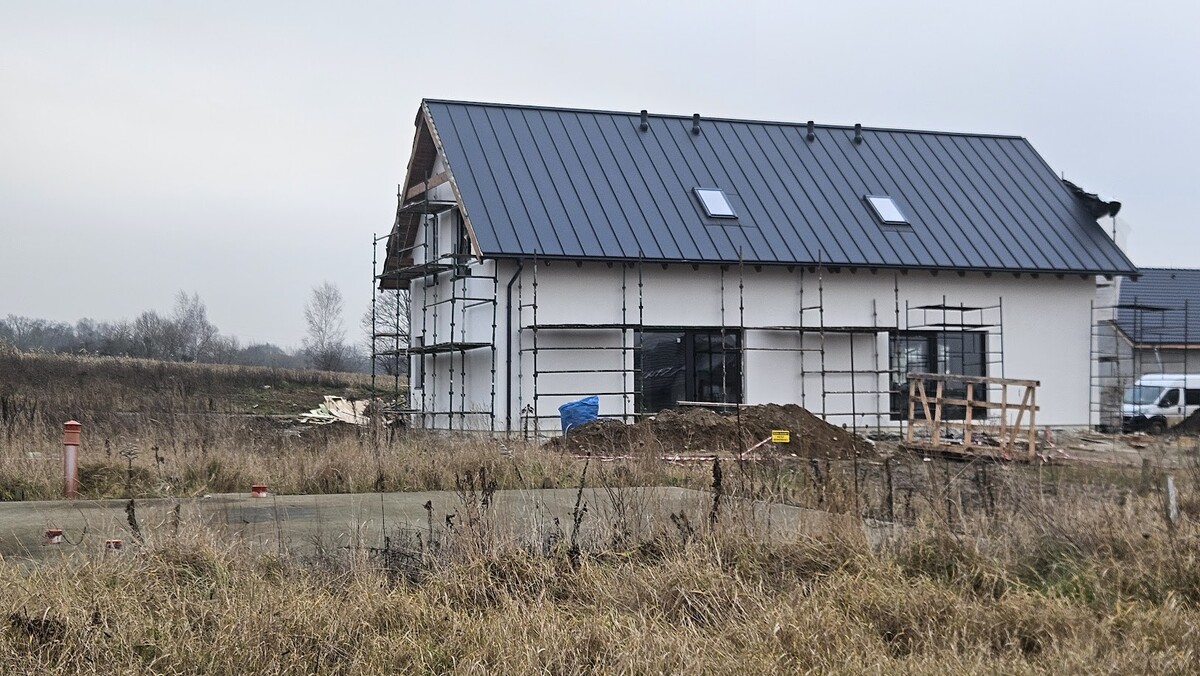Elbląg KWADRAT NIERUCHOMOŚCI Nowoczesne domy w ElbląguŚwietna lokalizacjaPompa ciepła i rekuperacjaNiskie koszty