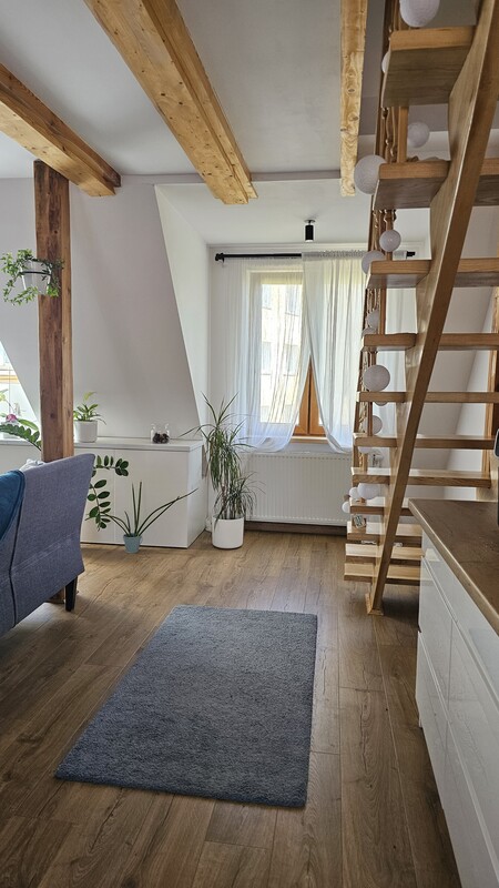 Elbląg 🌇 Sprzedam mieszkanie dwupoziomowe 4 pokojowe: 3 sypialnie plus salon z aneksem kuchennym mieszczące