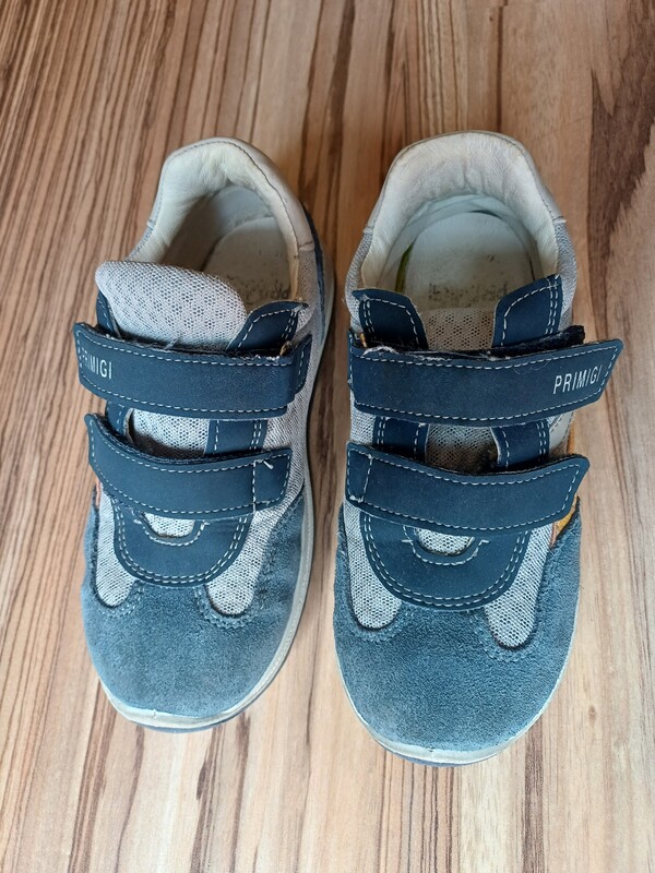 Elbląg Buty sportowe sneakersy PRIMIGI rozmiar 29 długość wkładki 18 cm 18.5 cm skórzane wkładki i środek