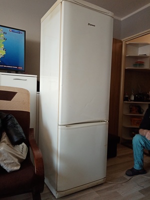 Elbląg Witam do odsprzedaży lodówka z zamrażarka  Mastercook 180cm, w pełni sprawna do odświeżenia. Odbiór osobisty
