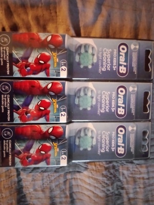 Elbląg Sprzedam 3 opakowania główek do szczoteczki ORAL B. Cena za wszystkie 3 opakowania to 30 zł. Zapraszam do