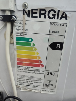 Elbląg Sprzedam lodówkę Polar stan bardzo dobry w zamrażalnik pół na pół model CZN 235Dwa oddzielne agregaty.