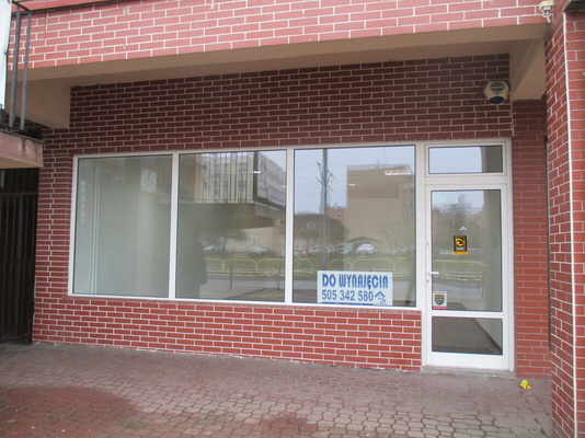 Elbląg Wynajmę LOKAL UŻYTKOWY- POW..65 m2,dwa pomieszczenia, parter.     Wejście z chodnika. Bdb.