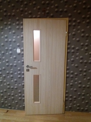 Elbląg SPRZEDAM 
DRZWI WEWNĘTRZNE 70tki LEWE
DRZWI WEWNĘTRZNE 80tki PRAWE
CENA 60 zł /szt