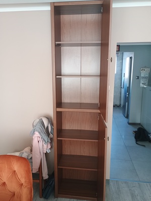 Elbląg Oddam szafkę typu słupek wysokość 235 cm szerokość 55cm oraz głębokość 34cm stan dobry za czekoladę dużą milka.
