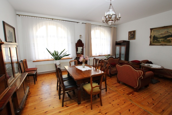 Elbląg NIERUCHOMOŚCI ANNA KRASZEWSKA Mieszkanie w stylowej kamienicy ul. Królewiecka