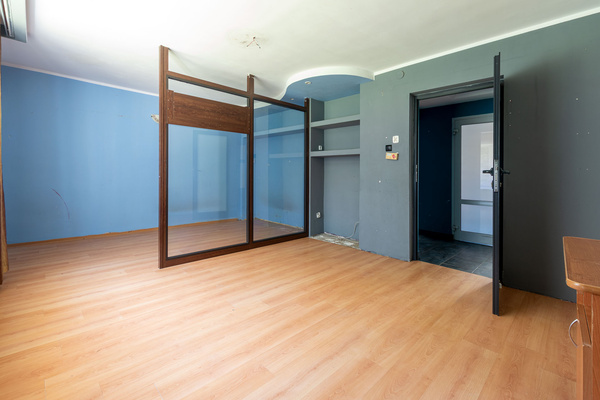 Elbląg WGN Nieruchomości oddział Elbląg prezentuje mieszkanie przy ul. Fałata przy parku Kajki, położone na parterze,