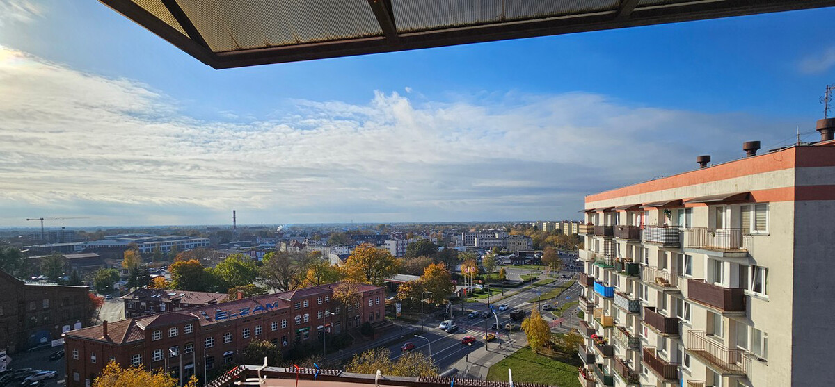 Elbląg Sprzedam mieszkanie z pięknym widokiem na miastoal. Grunwaldzka - samo centrumBalkonFunkcjonalny rozkład