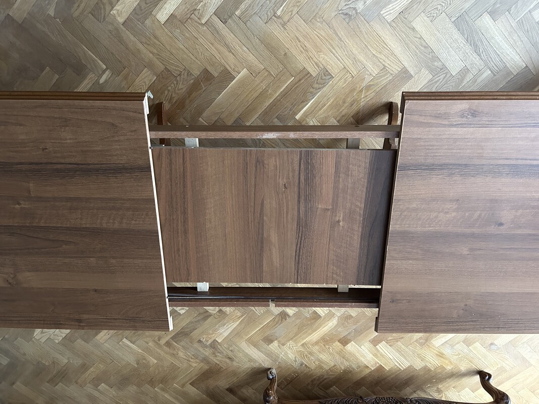 Elbląg Sprzedam ławę, stan bardzo dobry, mebel zadbany
Materiał: orzech średni, laminat
Wymiary:
-długość 125 cm, po