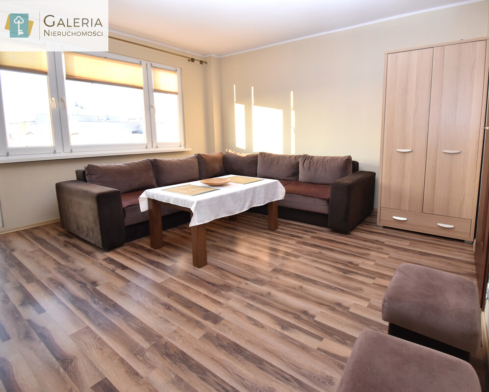 Elbląg GALERIA NIERUCHOMOŚCIZ pasji i miłości do nieruchomościNa sprzedaż: Kawalerka- trzecie piętro Nad JaremUlica