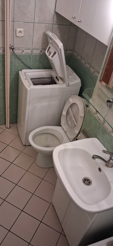 Elbląg Wynajmę mieszkanie (najem okazjonalny) 2 pokoje 40,29 m2.Malborska Elbląg w bloku dwie windy. .Umeblowane z