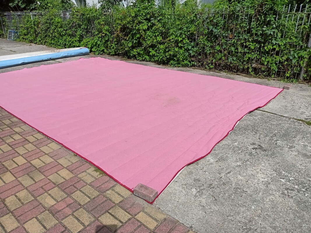 Elbląg Sprzedam wykładziny dywanowe, Pudrowy Róż 4,9 m x4 m, Różowy 6m x 3,96 m Groszkowy 6 m x 4m, Każda z