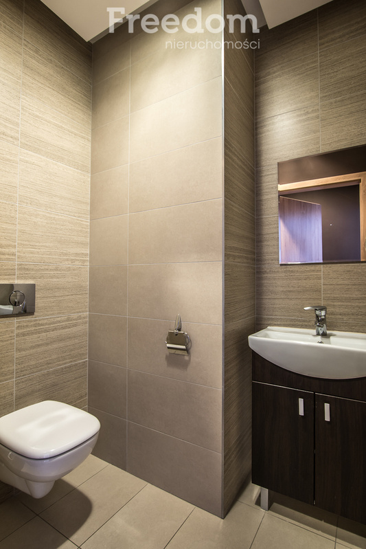 Elbląg FREEDOM NIERUCHOMOŚCIWynajmę lokal użytkowy - Elbląg, Stary Rynek. Oferta lokalu w prestiżowej