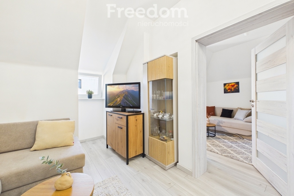 Elbląg FREEDOM NIERUCHOMOŚCISprzedam mieszkanie - Elbląg, Pionierska. Na sprzedaż przytulne mieszkanie położone