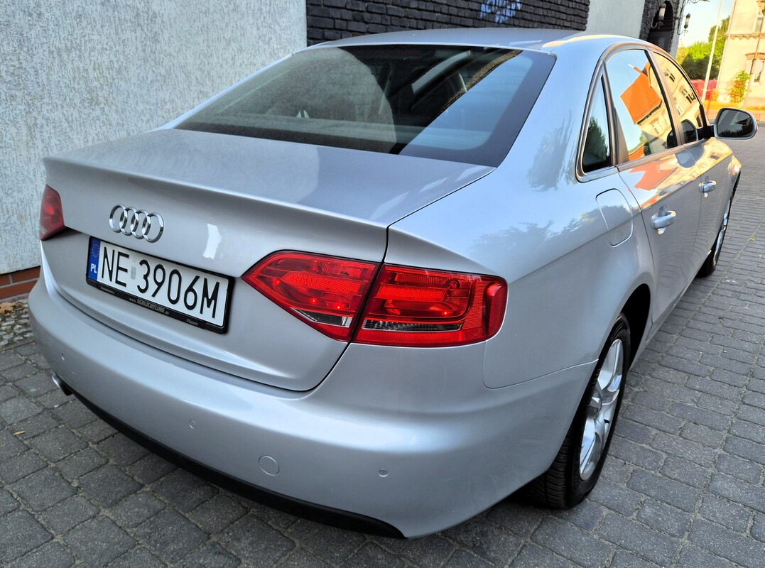 Elbląg 🚗 Audi A4 B8 S-LINE 1,8 Benzyna 120 KM, 2009 rok — Manual, Klimatyzacja, ALU, Tempomat, Nowe OC i