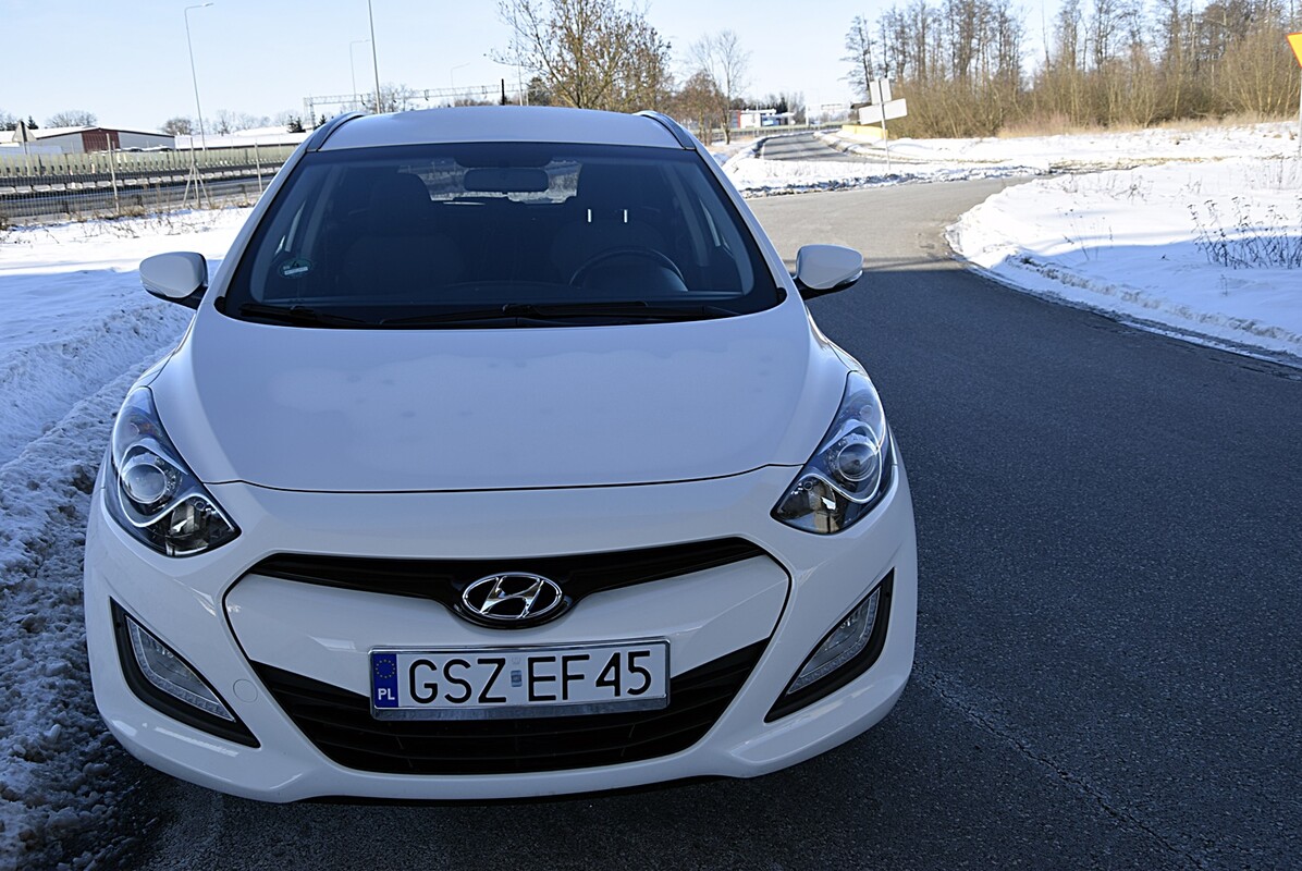 Elbląg Hyundai i30 kombi, 1.6 benzyna, 2014 rok, z oryginalnym przebiegiem Auto gotowe do jazdy bez wkładu