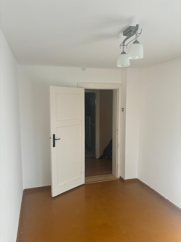 Elbląg Sprzedam wyjątkowe mieszkanie 61 m kw.4 pokoje, I piętro, osobna kuchnia, łazienka,