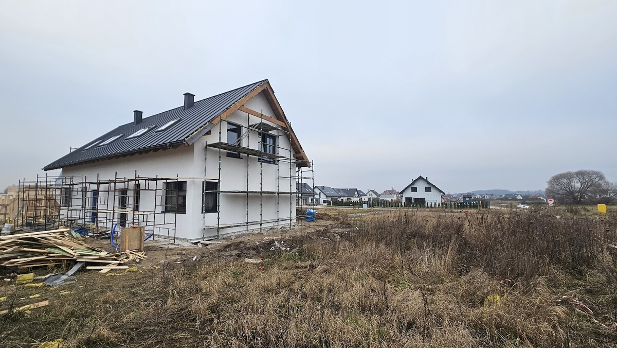 Elbląg KWADRAT NIERUCHOMOŚCI Nowoczesne domy w ElbląguŚwietna lokalizacjaPompa ciepła i rekuperacjaNiskie koszty