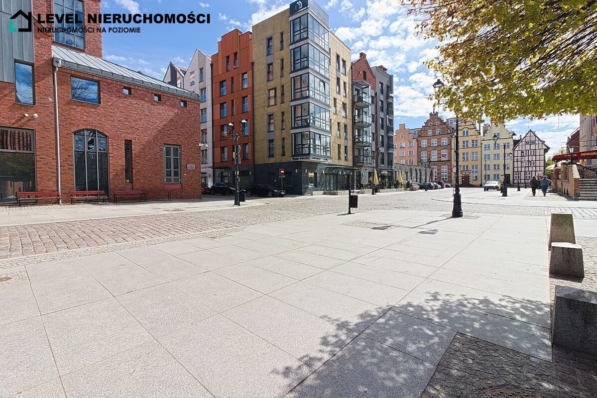 Elbląg LEVEL NIERUCHOMOŚCI Dwupoziomowy apartament z tarasemul. Stary Rynek NIERUCHOMOŚCI NA POZIOMIE