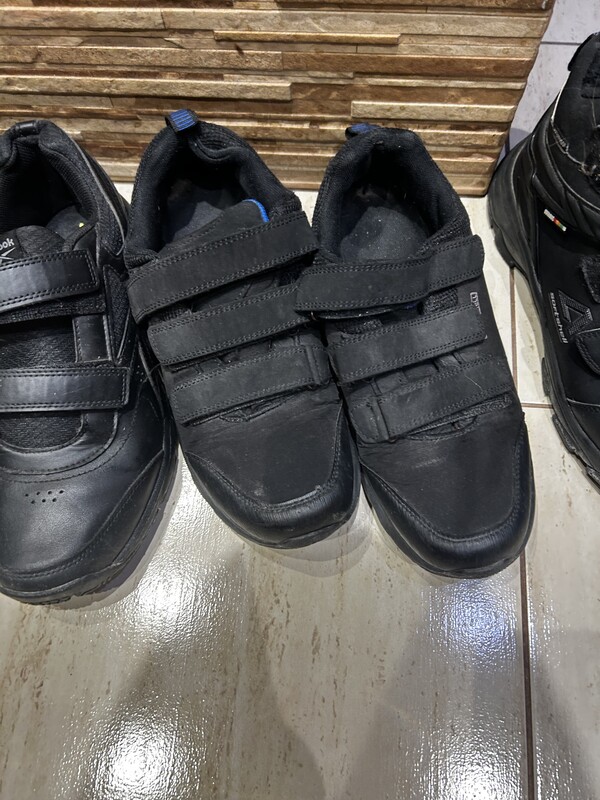 Elbląg Sprzedam buty zimowe ze zdjęcia w dobrym stanie rozmiar
Reebok rozmiar 44 a resztę to 43
Reebok za 20zł a
