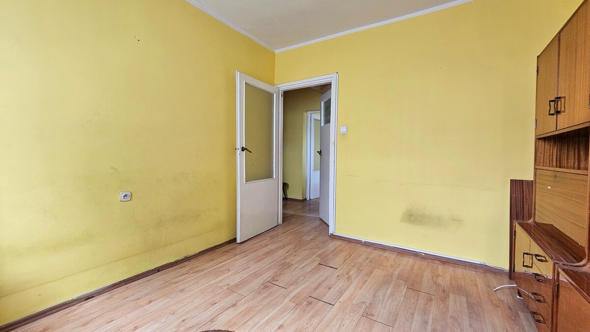 Elbląg BIURO NIERUCHOMOŚCISZULC& SZULCMieszkanie 3 pokoje - Braniewo, ul. Armii KrajowejPowierzchnia mieszkania: