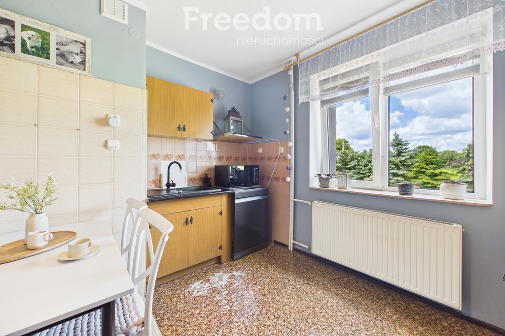 Elbląg FREEDOM NIERUCHOMOŚCISprzedam dom - Palczewo. Na sprzedaż przestronny, trzykondygnacyjny dom jednorodzinny