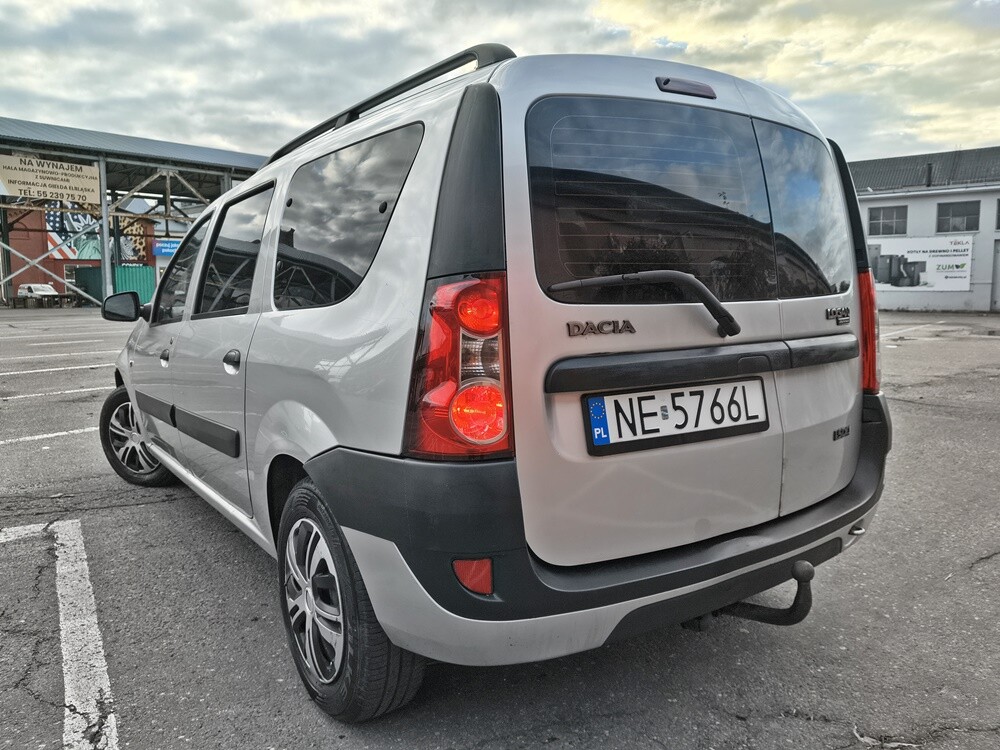 Elbląg Dacia Logan MCVSilnik : 1.5 dCi 86PSWersja : 7 osobowa