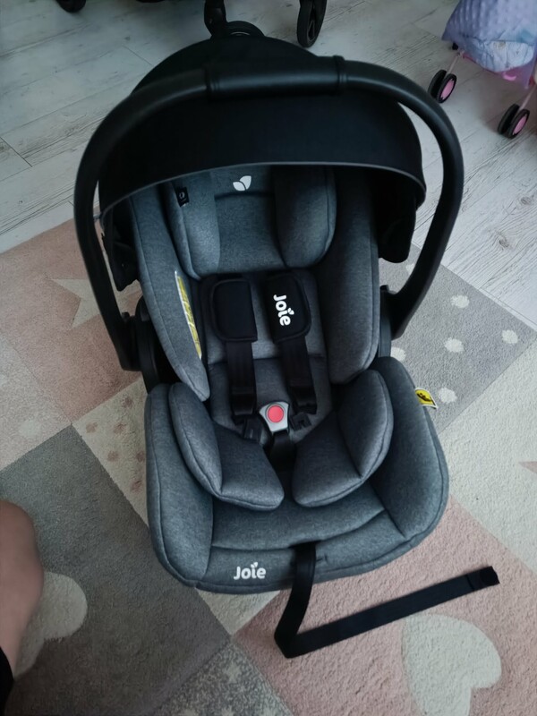 Elbląg Sprzedam fotelik samochodowy Joie z bazą ISOFIX.
Zestaw w pełni sprawny, czysty, zadbany, używany przez jedno