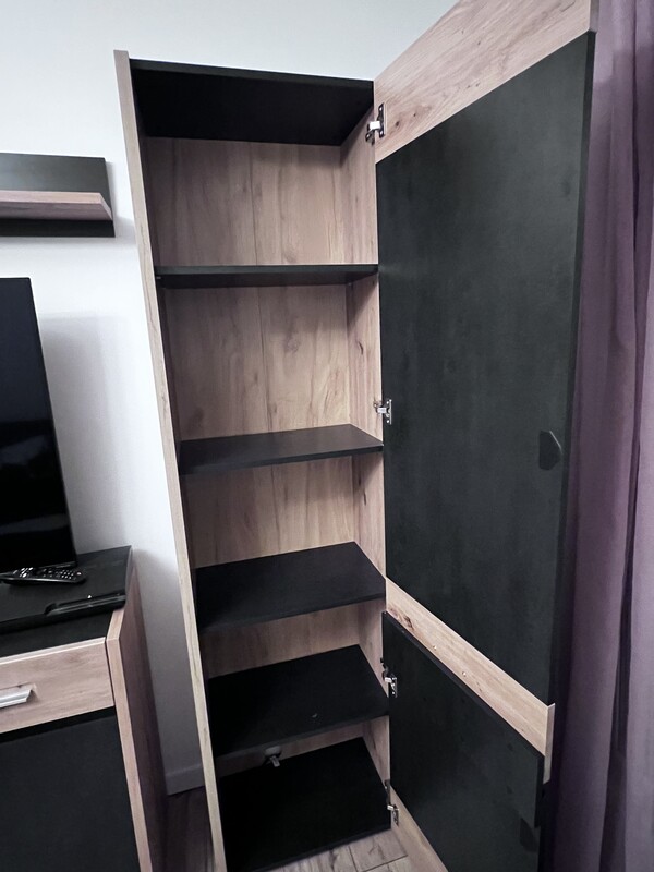 Elbląg Meble do salonu komoda półka bieliźniarka regał