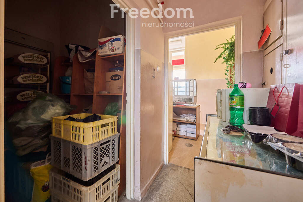 Elbląg FREEDOM NIERUCHOMOŚCISprzedam lokal użytkowy - Elbląg, Józefa Chełmońskiego. Lokal znajduje się w budynku