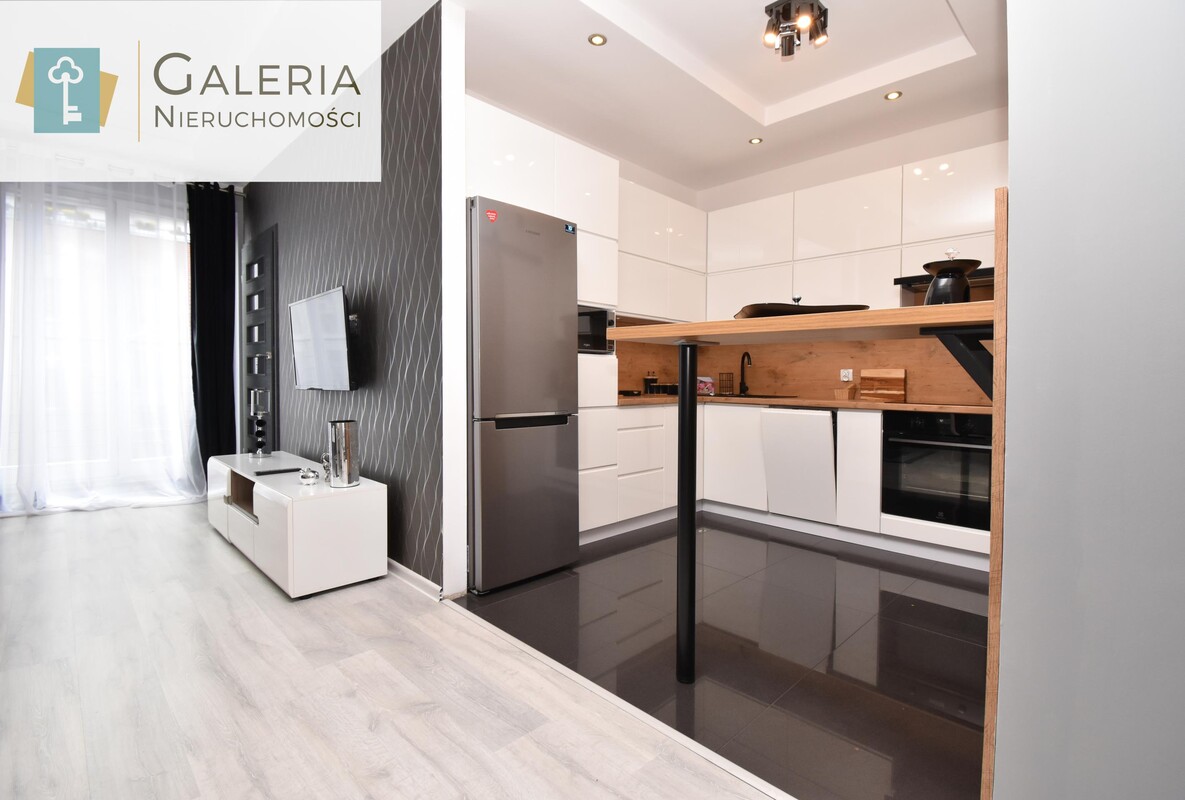 Elbląg GALERIA NIERUCHOMOŚCIZ pasji i miłości do nieruchomościNa sprzedaż: Wyjątkowy przestronny 3-pokojowy apartament