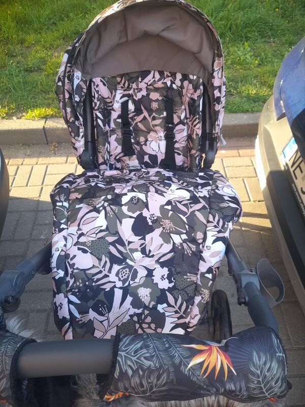 Elbląg Witam, sprzedam wozek dziecięcy Flavio Bebetto. W zestawie znajduje się gondola oraz spacerówka a także