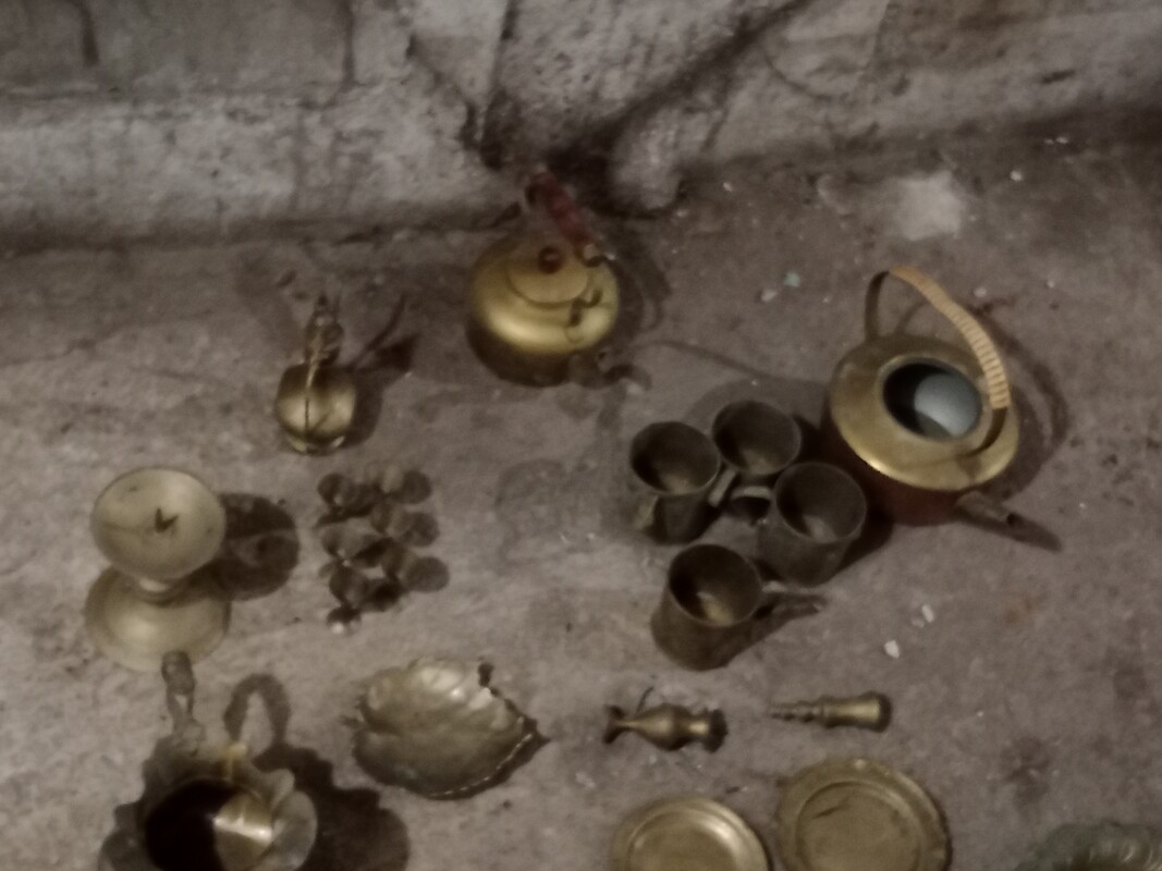 Elbląg Sprzedam różne rzeczy z mosiądzu. Cena do uzgodnienia, proszę o propozycje cenowe w wiadomości. Powinniśmy się