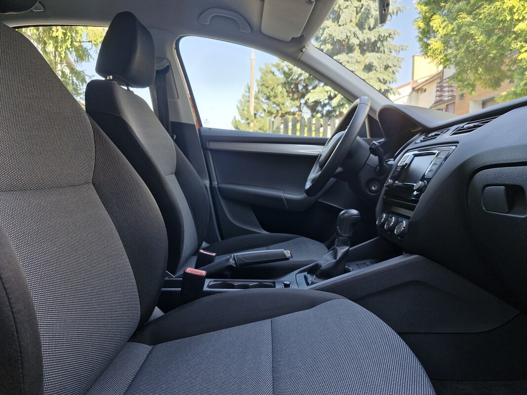 Elbląg Skoda Octavia1.6 TDIModel 2015KlimatyzacjaKupiona w Polskim Salonie
