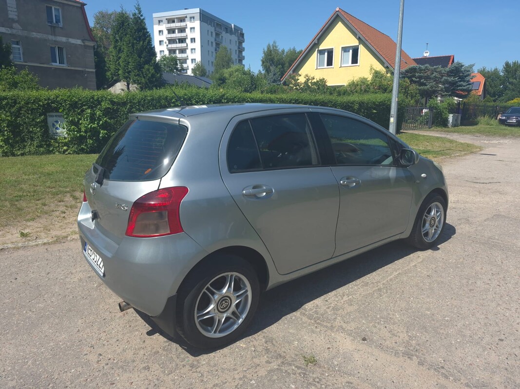 Elbląg Sprzedam Toyota Yaris II