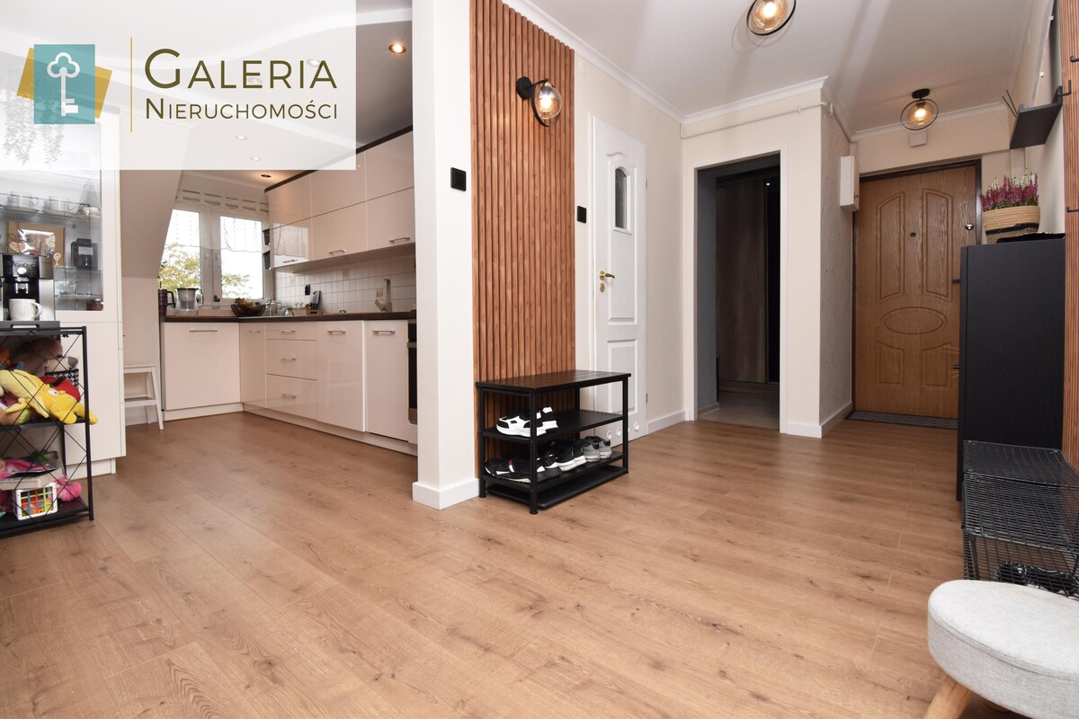 Elbląg GALERIA NIERUCHOMOŚCIZ pasji i miłości do nieruchomościNa sprzedaż: 4-pokojowe mieszkanie w ciepłym,