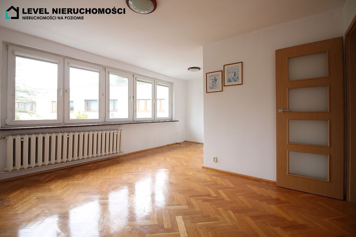 Elbląg LEVEL NIERUCHOMOŚCI Dom w środku miastaul. robotnicza NIERUCHOMOŚCI NA POZIOMIE