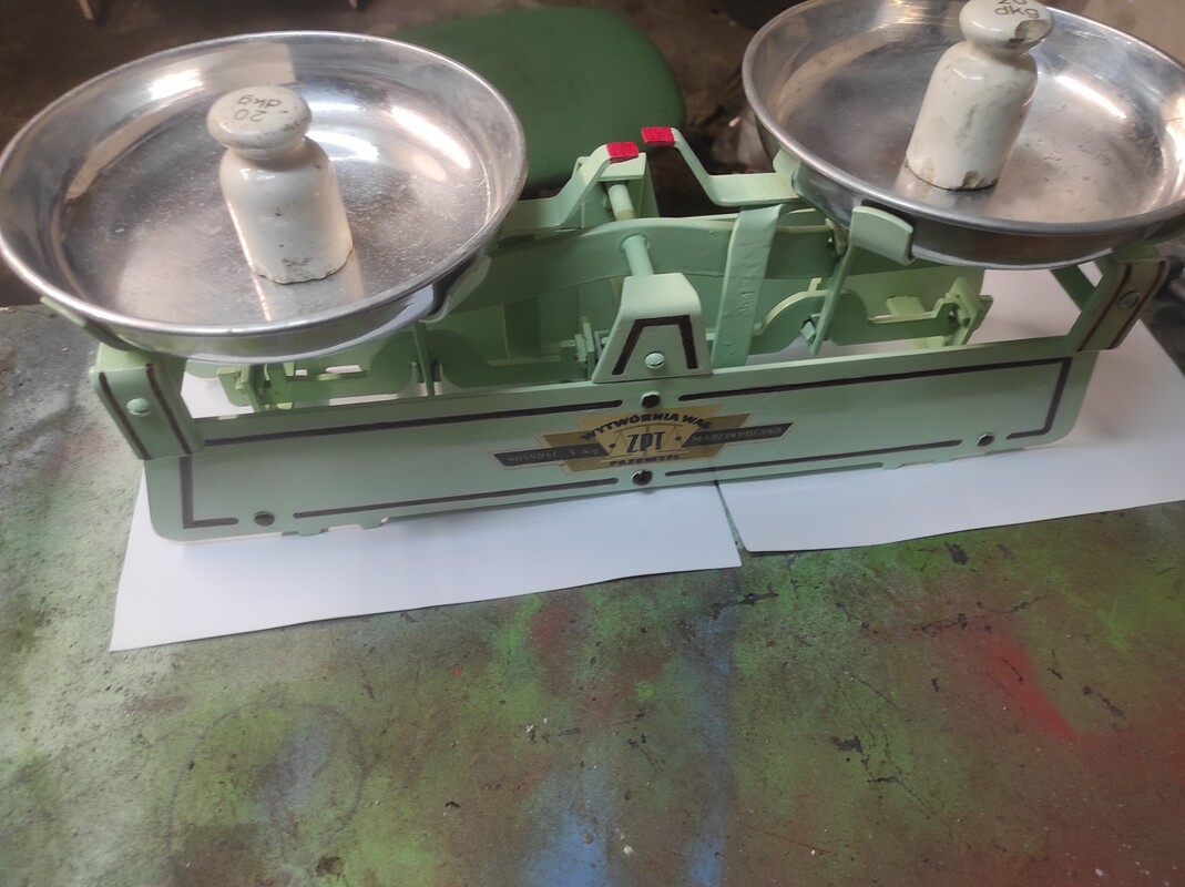 Elbląg sprzedam piĘkną wagę szalkową po całkowitej renowacji sprawna działa do kolekcji wystroju wnętrza lub do