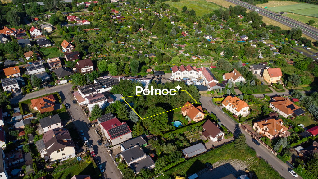 Elbląg PÓŁNOC NIERUCHOMOŚCISprzedam działkę - Elbląg, Klonowa. Na sprzedaż atrakcyjna działka budowlana położona