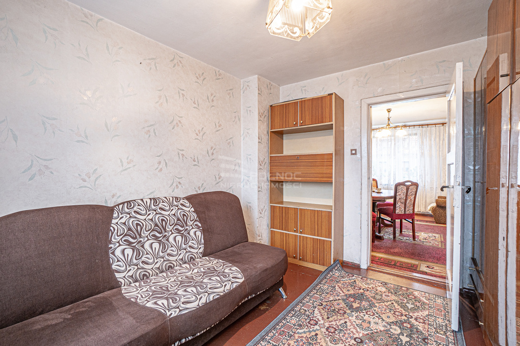 Elbląg PÓŁNOC NIERUCHOMOŚCISprzedam dom - Elbląg, Kielecka. Na sprzedaż dom w zabudowie szeregowej (środkowy)