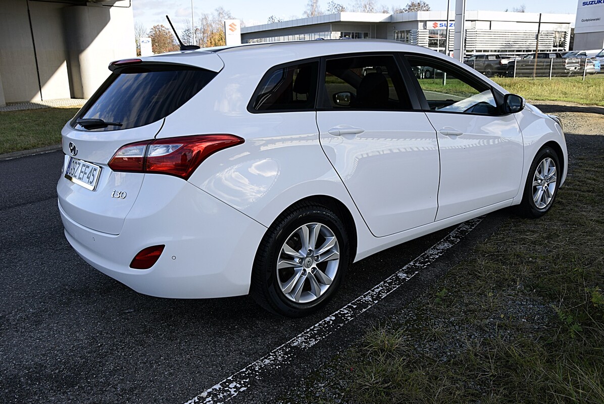 Elbląg Hyundai i30 kombi, 1.6 benzyna, 2014 rok, z oryginalnym przebiegiem Auto gotowe do jazdy bez wkładu