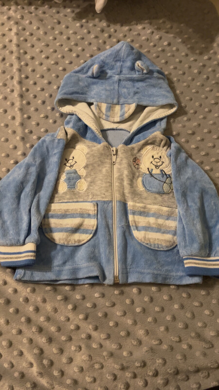 Elbląg Witam sprzedam ciuszki dla chłopczyka w bardzo dobrym stanie za 200zl r 56-62 są tego 2 duże torby m. in