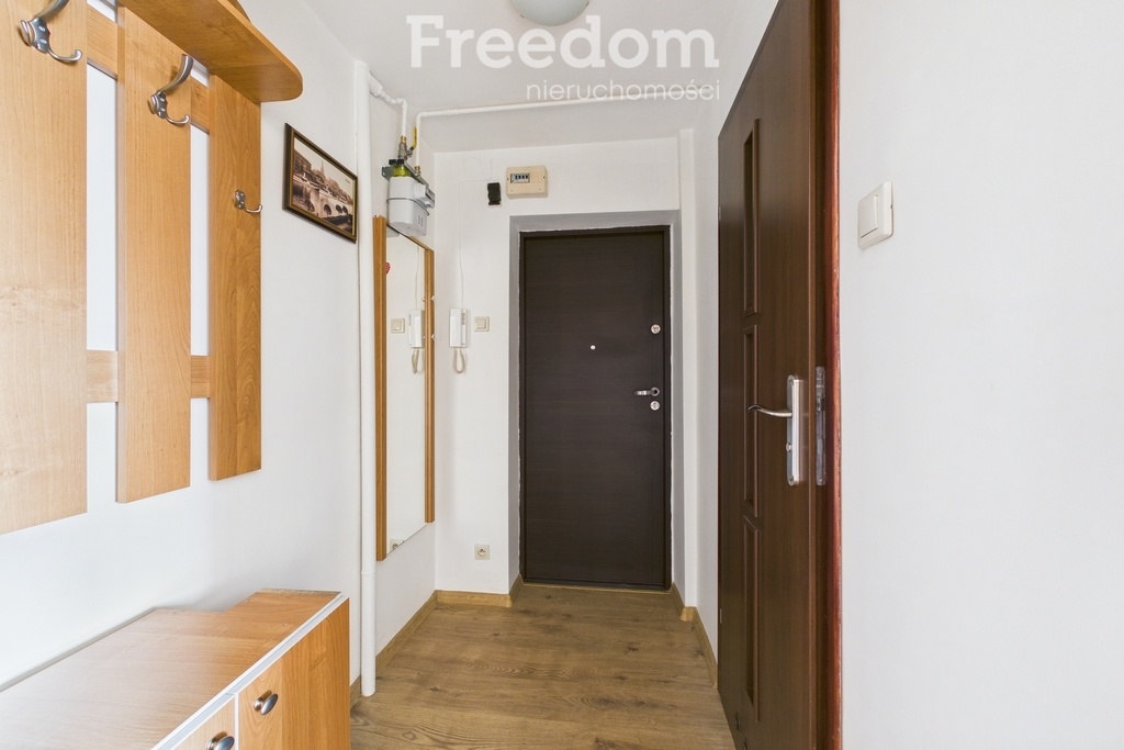 Elbląg FREEDOM NIERUCHOMOŚCISprzedam mieszkanie - Elbląg, Adama Mickiewicza. Na sprzedaż kawalerka położona na