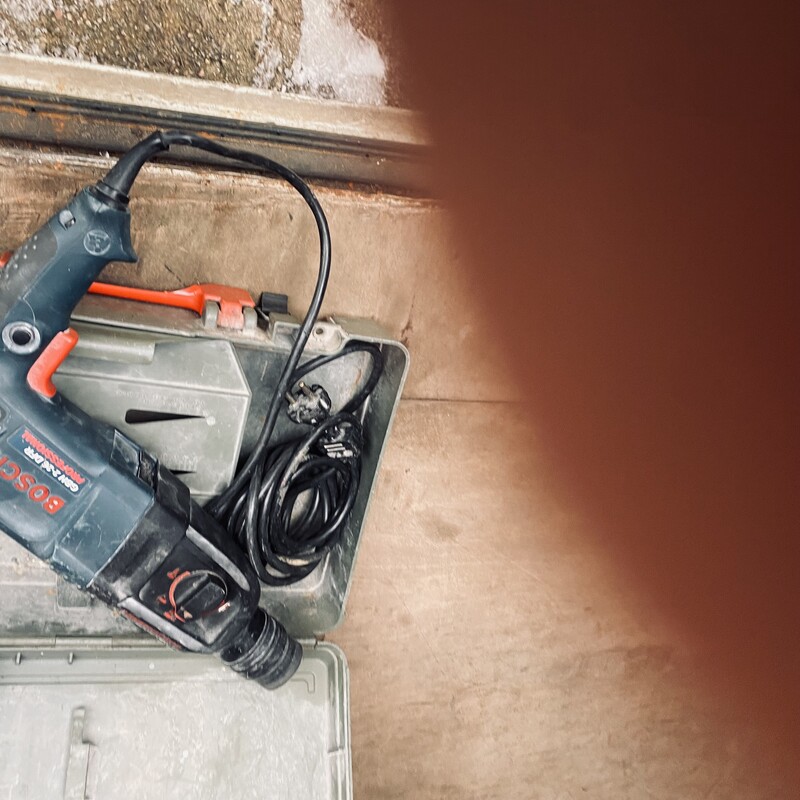 Elbląg Młotowiertarka Bosch GBH 2-26 DFR
W komplecie z walizką
Używana