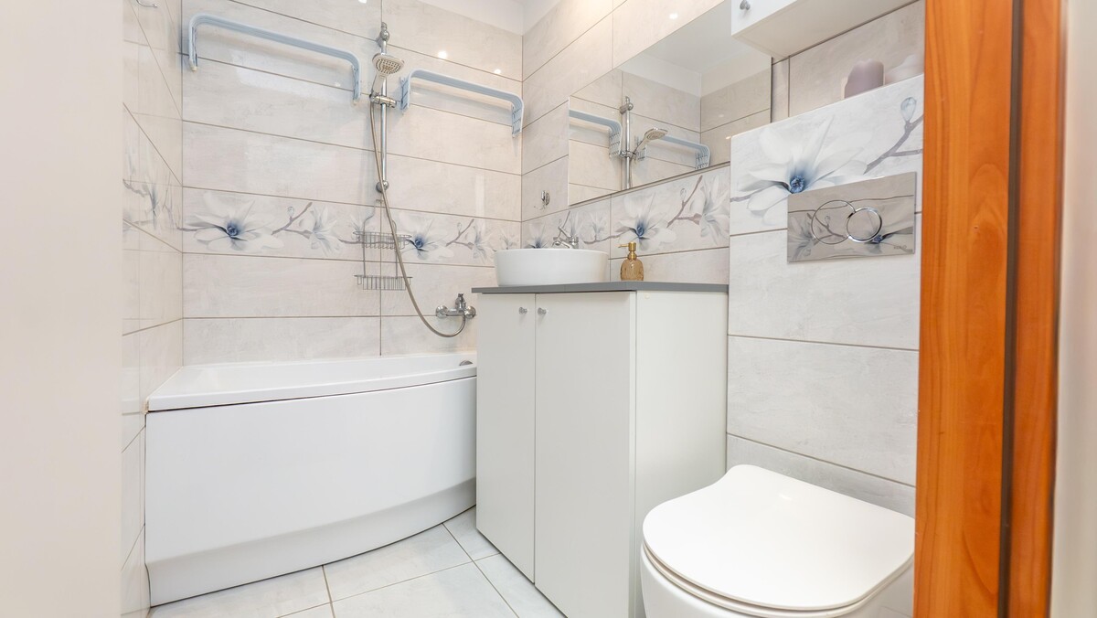 Elbląg TO MY SPRZEDAJEMYNIERUCHOMOŚCI W TYM MIEŚCIEBIURO NIERUCHOMOŚCIAMERICAN HOMEFOR SALE - 3 POKOJE -