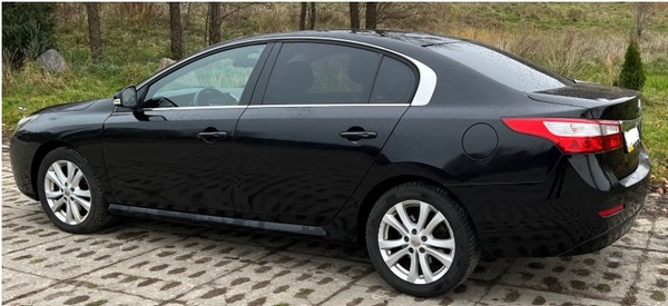 Elbląg Renault Latitude 2.0DCi Diesel 150KM 2011r przebieg 208323 km serwisowany w ASO