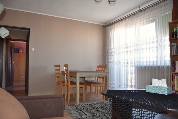 Elbląg REZERWACJAATUT NIERUCHOMOŚCI poleca z nową cenąMIESZKANIE z PIĘKNĄ PANORAMĄ MIASTA. Elbląg ul. Piechoty.