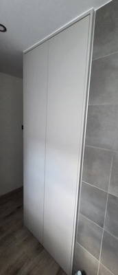 Elbląg Sprzedam szafę z zabudowy kuchennej.
Stan bardzo dobry(praktycznie nowa).
Wymiary:
Szerokość 83cm,