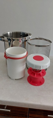 Elbląg Sprzedam szynkowar wraz z garnkiem do parzenia, stan bdb